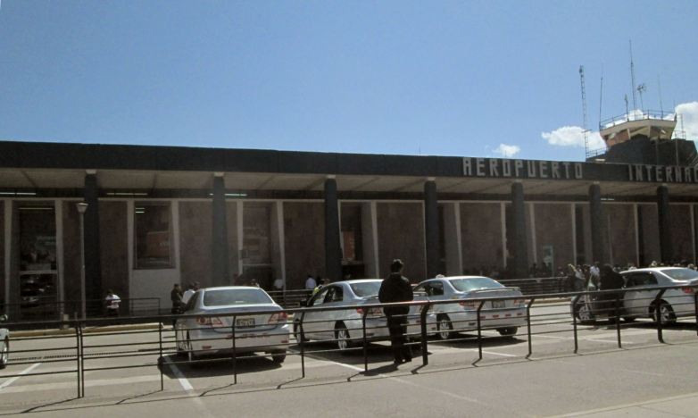 Cusco_Flughafen_ausen
