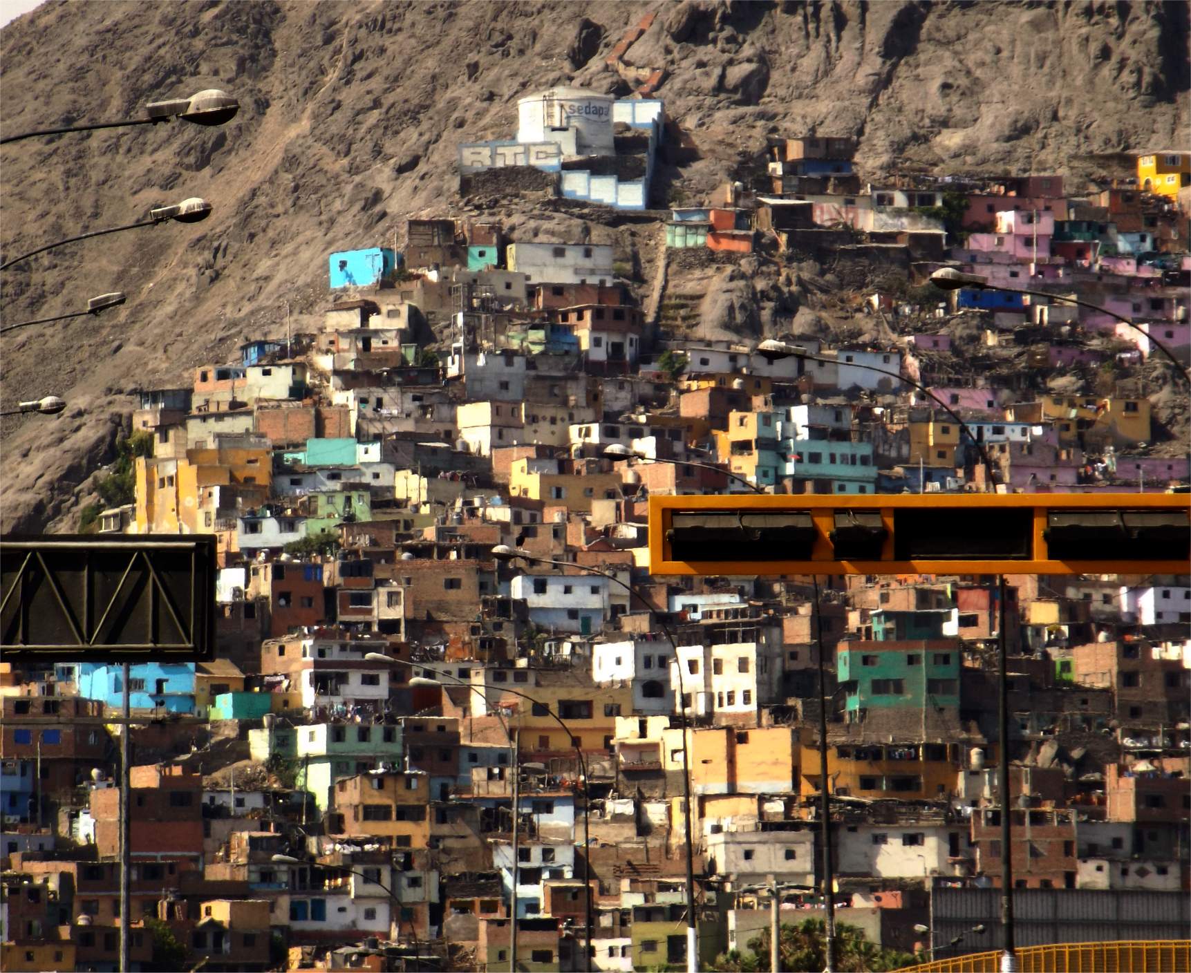 Rand von Lima, pueblo joven