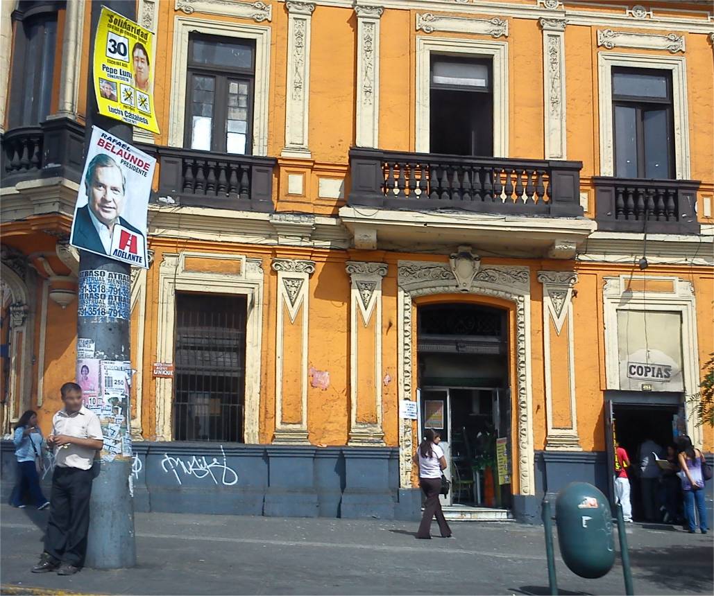 Plaza Bolognesi - Lima